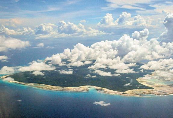 US tourist arrested after landing on forbidden Indian tribal island