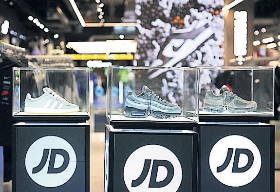 Big brands versus the retailers: who will absorb the impact of tariffs in their profit margins?