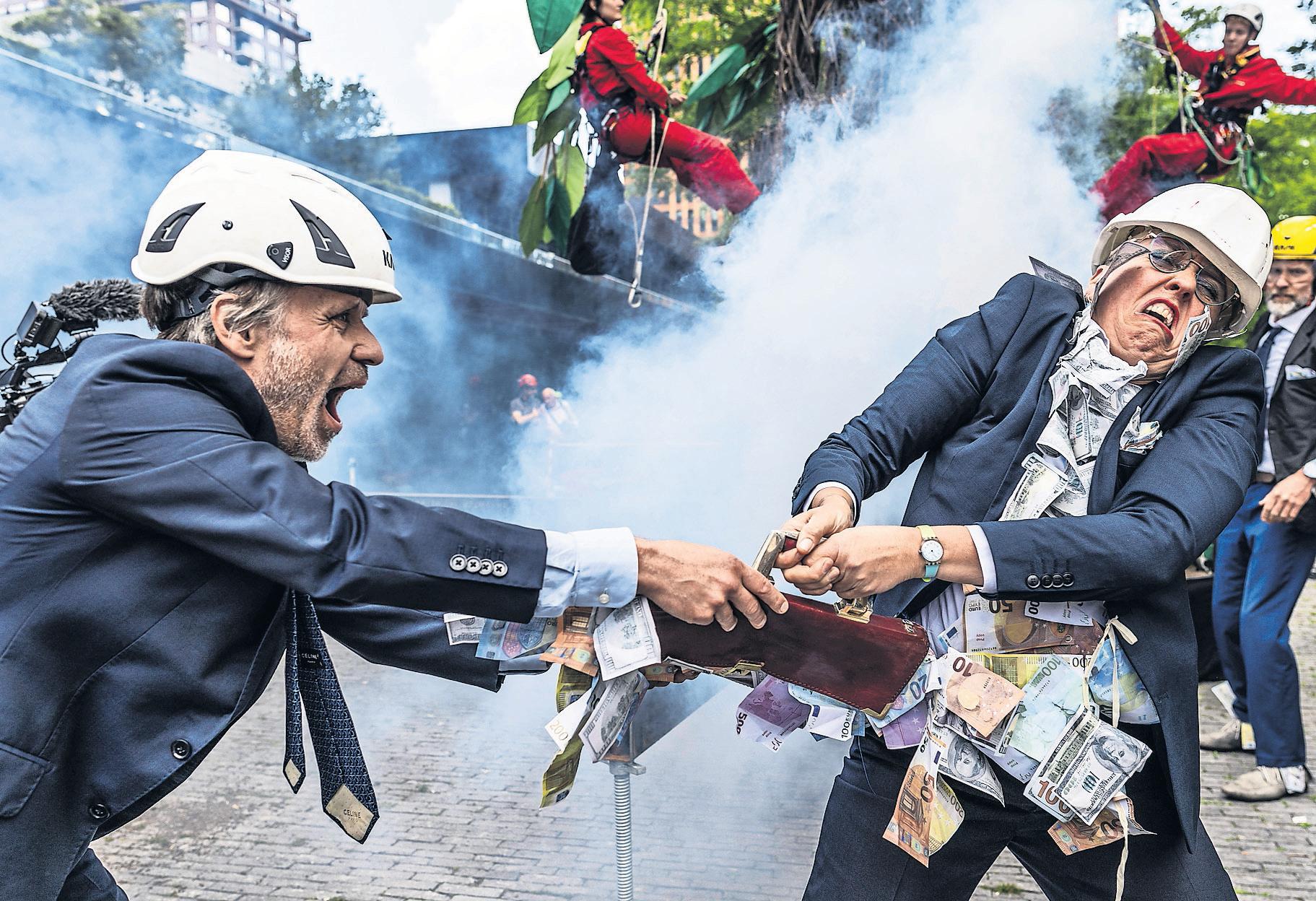 Green activist shareholders blame investor 'backlash' for campaign halt