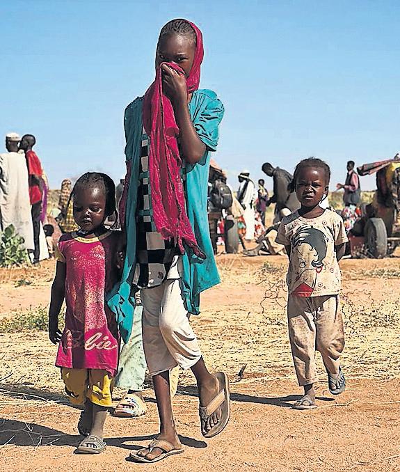 Hundreds killed in attacks on refugee camps and towns by Sudanese paramilitaries
