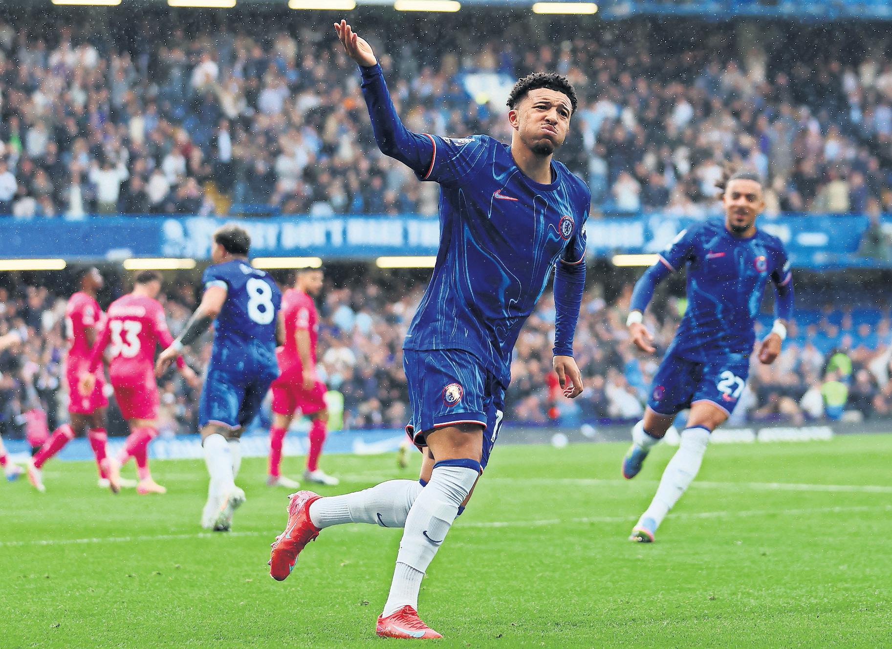 Sancho earns point but Chelsea's top-five bid hit