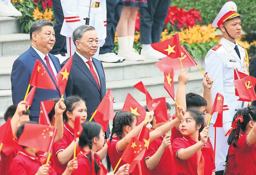 China No winners in trade war, Xi warns during Vietnam trip