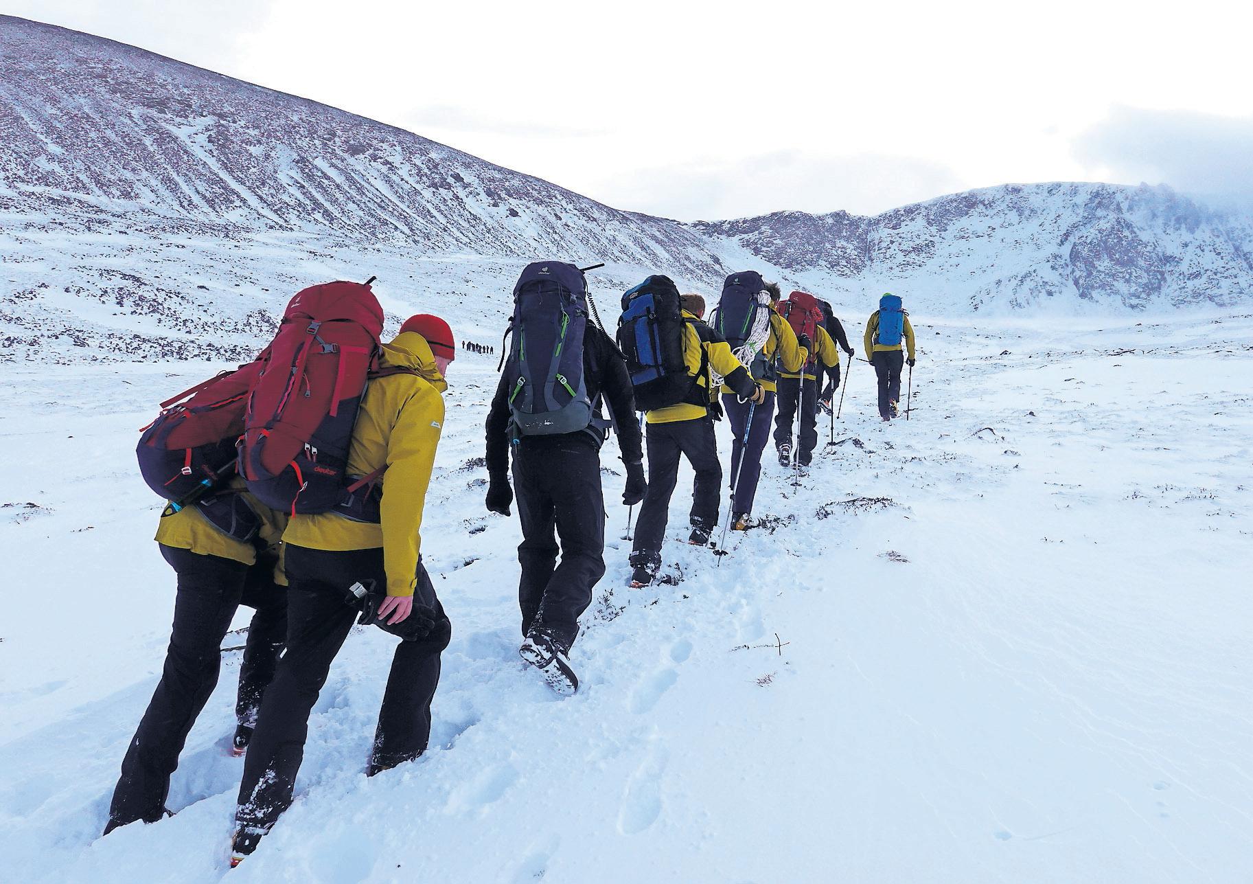 Social media and map apps blamed for rise in mountain rescue callouts