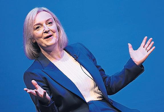 Truss social: former PM plans to launch 'free speech media network'