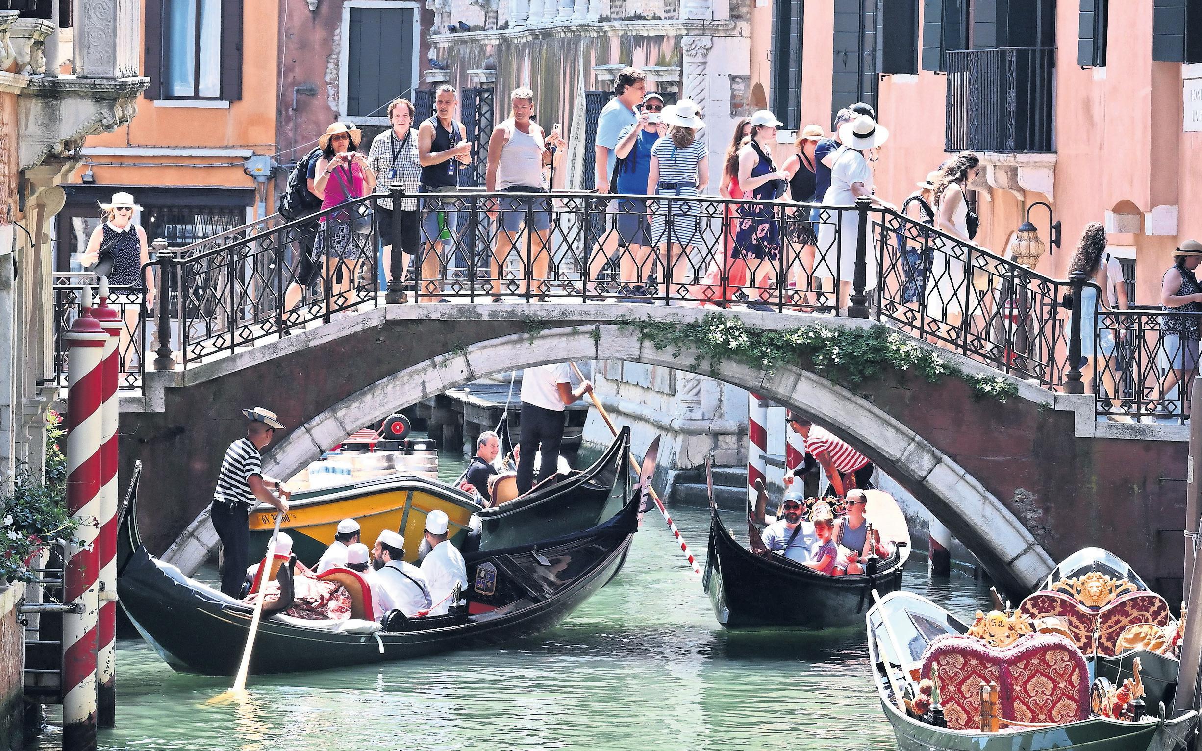 Venice doubles its €5 entrance fee for last-minute day trippers