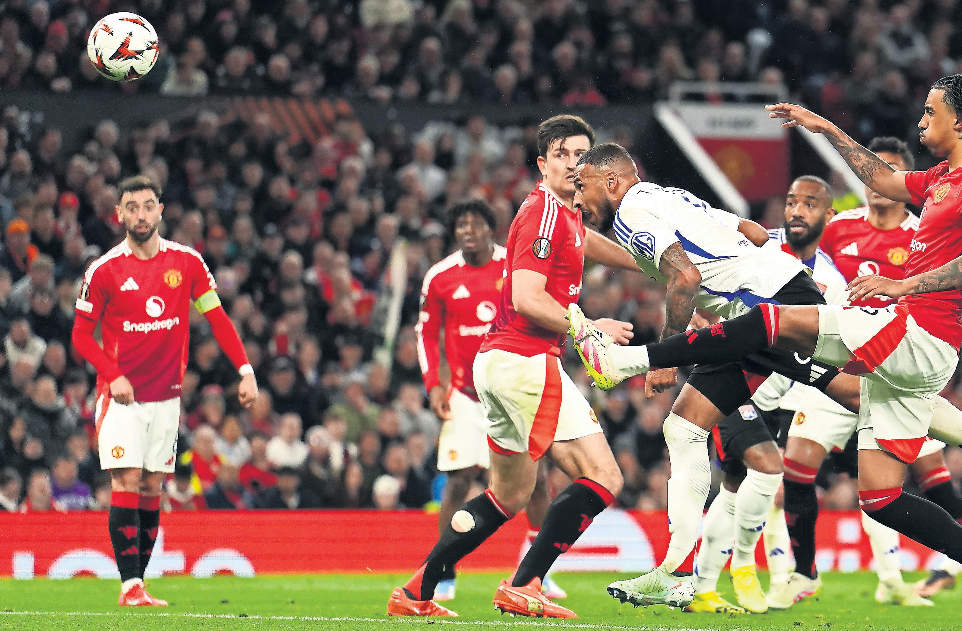 Tagliafico pounces to ask something extra of frustrated United
