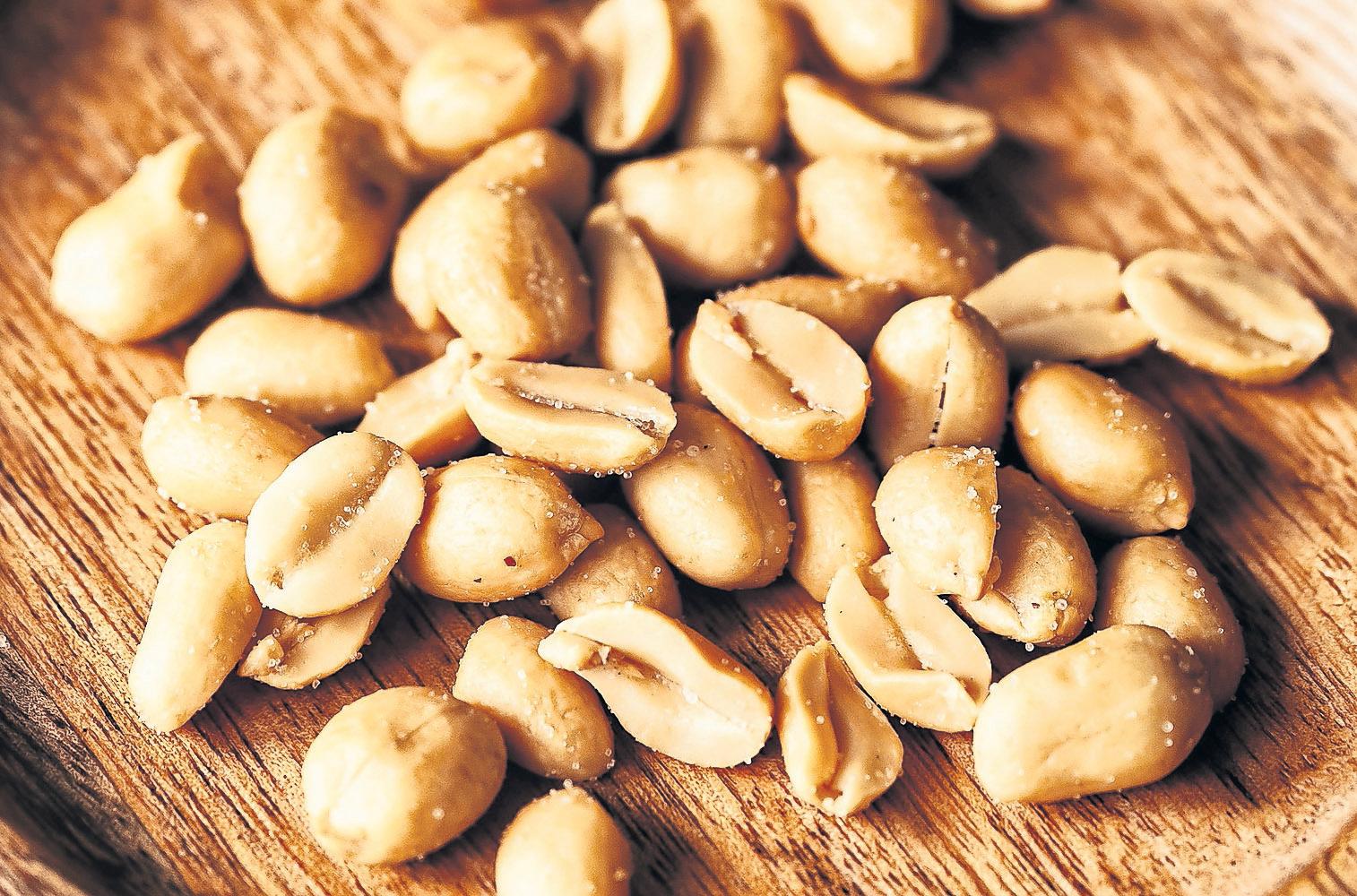 Daily exposure to peanuts could help allergic adults, pioneering trial shows