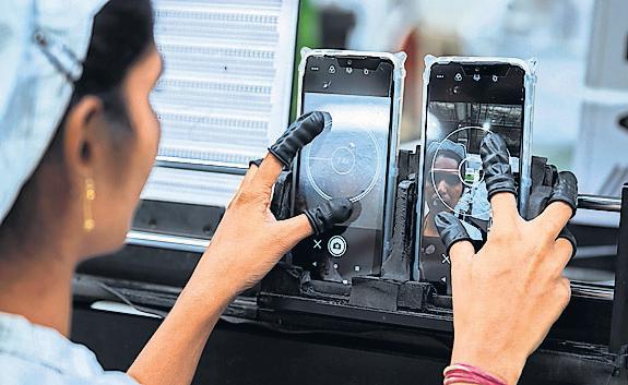 Apple 'to make all iPhones for US in India' over trade fears