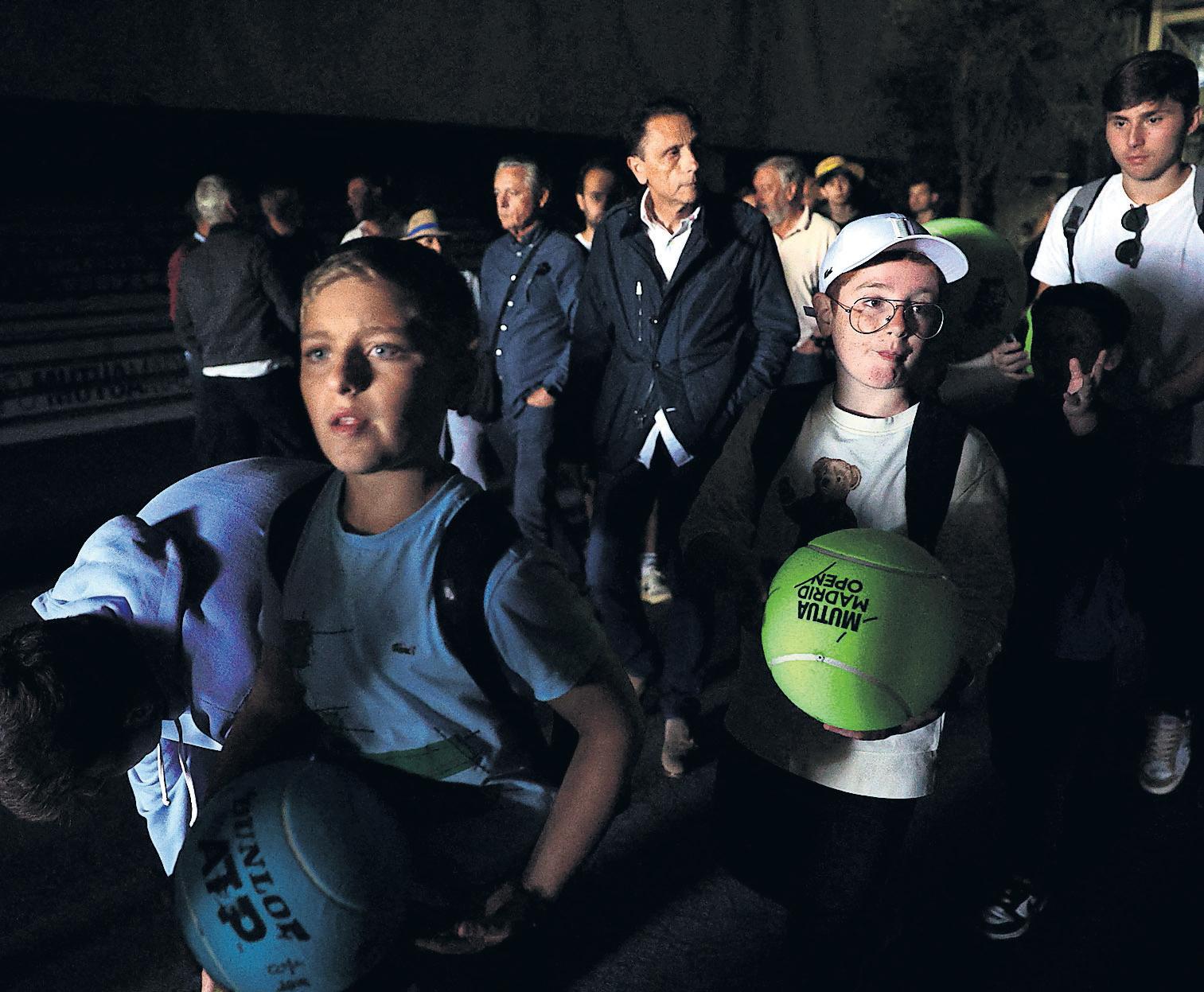 Darkness descends on Madrid Open after major power outage