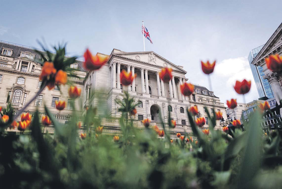 It drives me nuts' Top Bank executive on the problem of economics teaching