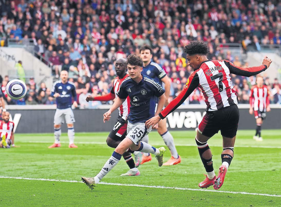 Schade dismantles disjointed United to maintain league pain