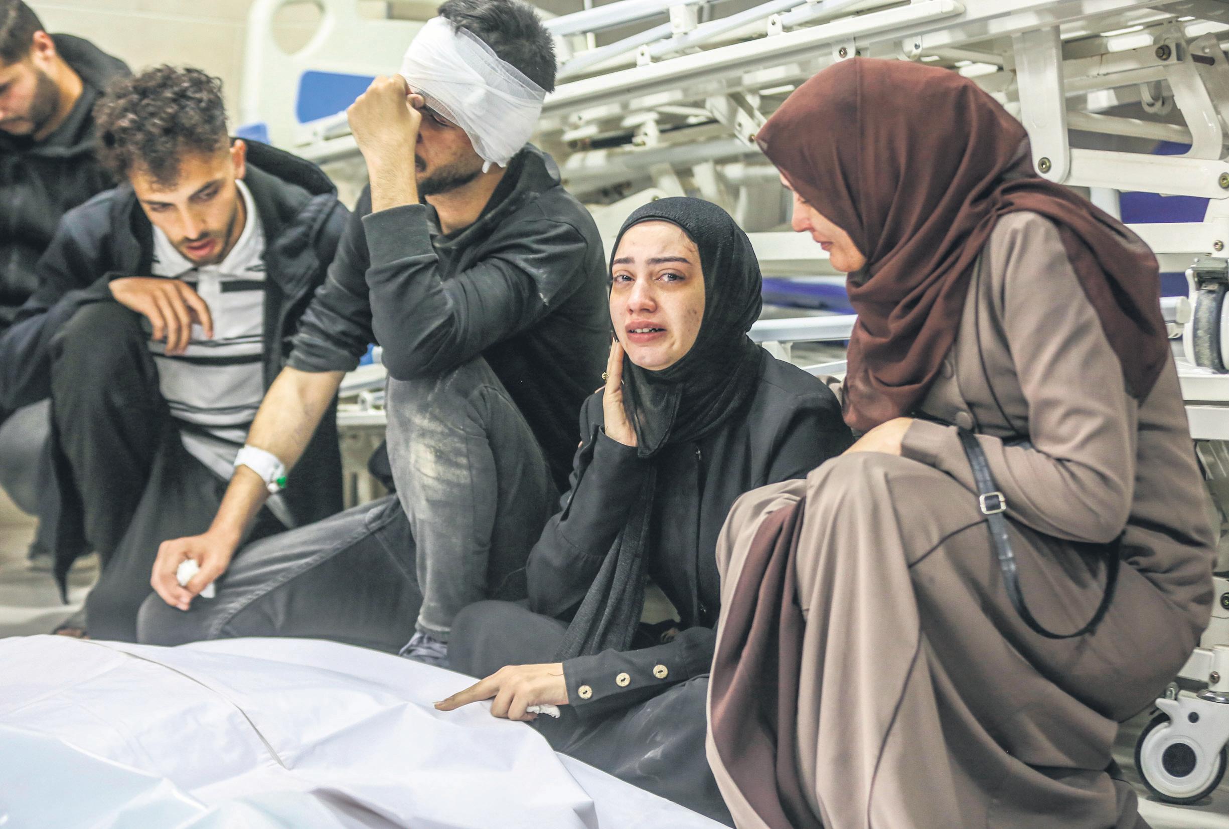 Hunger blinded them': looting rife as vital supplies run out for Palestinians