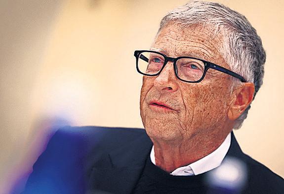 Gates says he plans to shut his foundation down in 2045