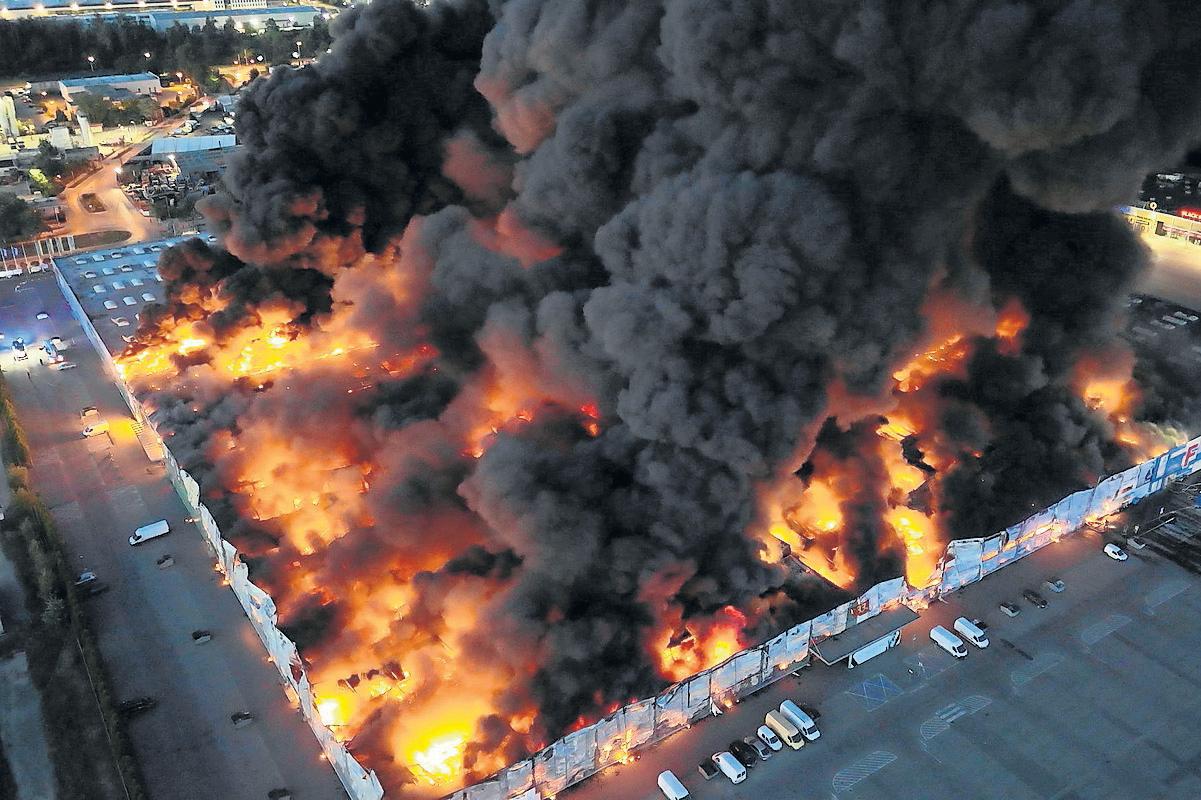 Poland Russian consulate to be shut over Warsaw fire