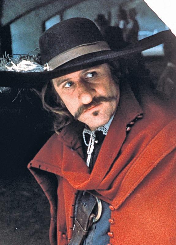 Cyrano star belongs to an old world and his acting genius cannot be a shield any more