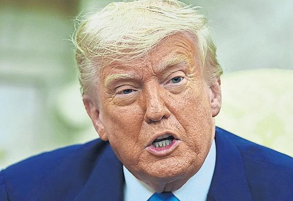 House Passes Trump Tax-Cut Bill Labelled a 'Scam' by Democrats