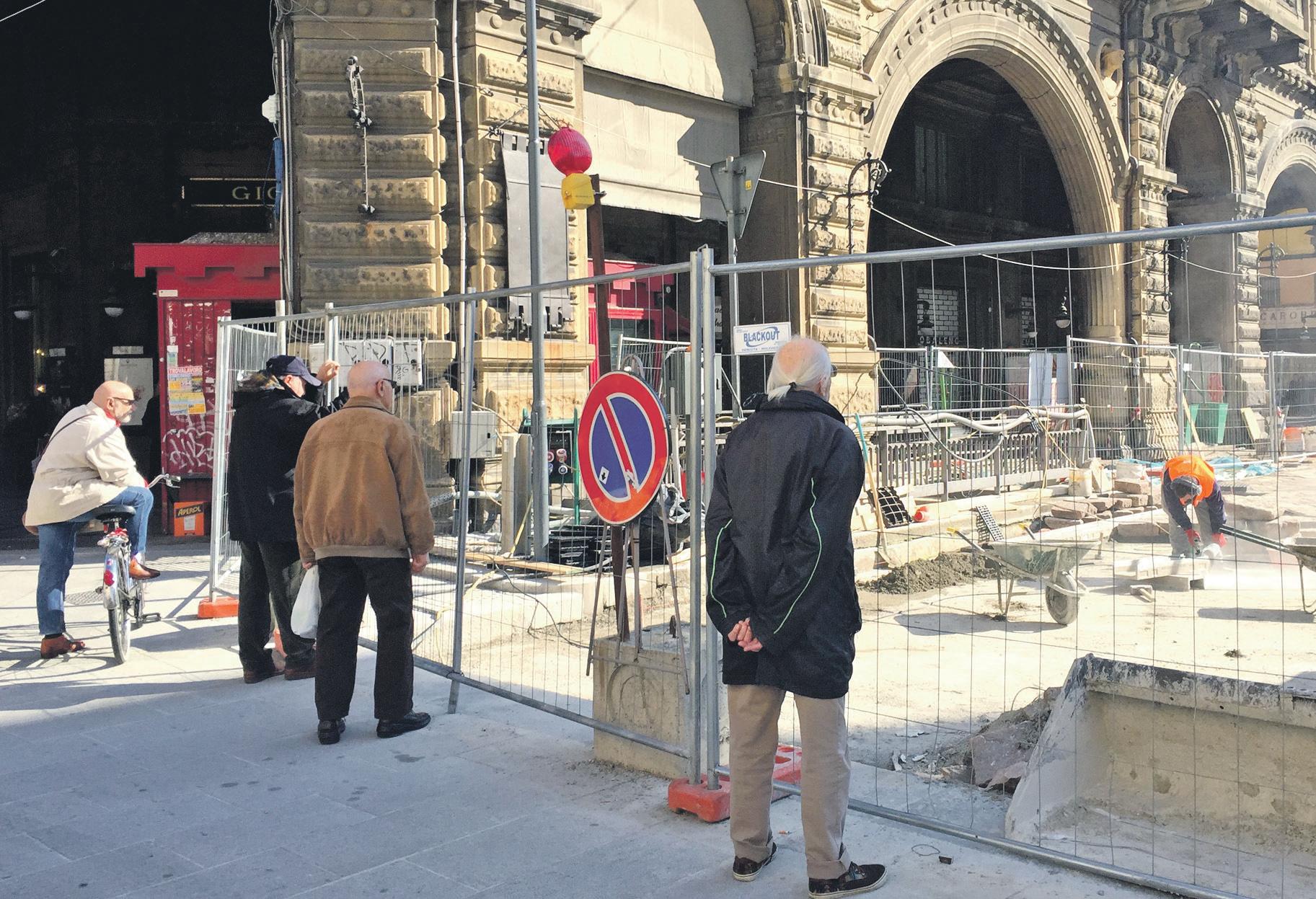 You don't want to do it like that! Italian town harnessing the skills of its umarell - busybody pensioners