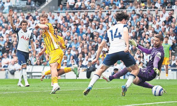 Postecoglou in the dark as Spurs implode again