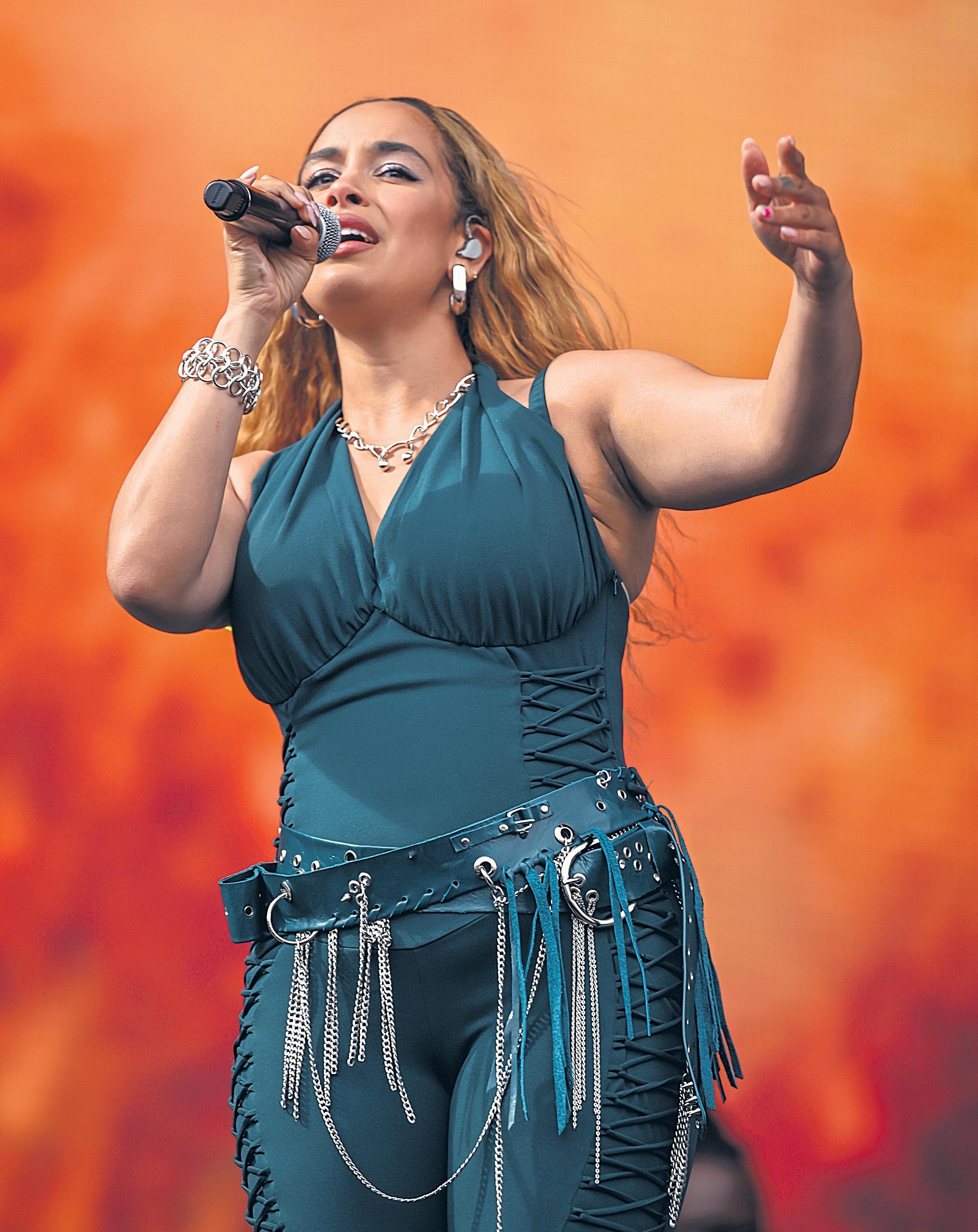 Music review Charismatic singer is flying, not falling