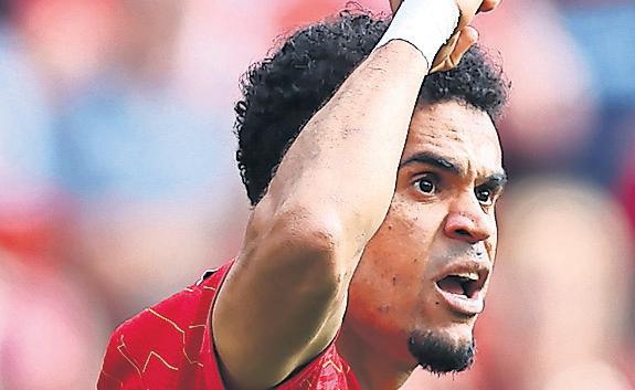 Al-Nassr Weigh Up Move for Liverpool Forward Díaz