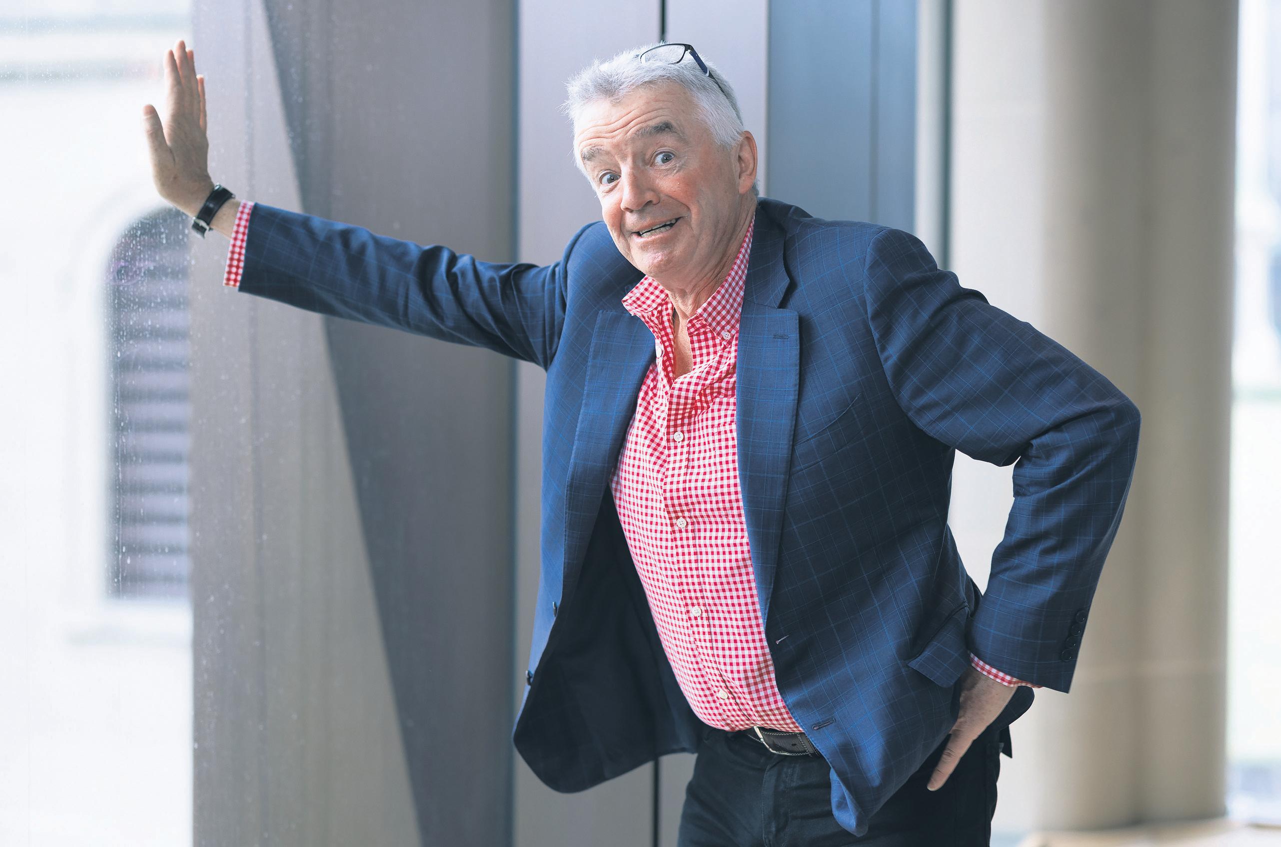 Ryanair boss qualifies for €111m bonus in loyalty deal