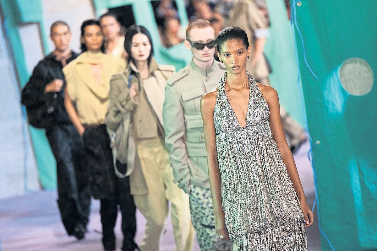 Burberry Boss Paid £2.6m in Nine Months Despite Falling Profits and Job Cuts