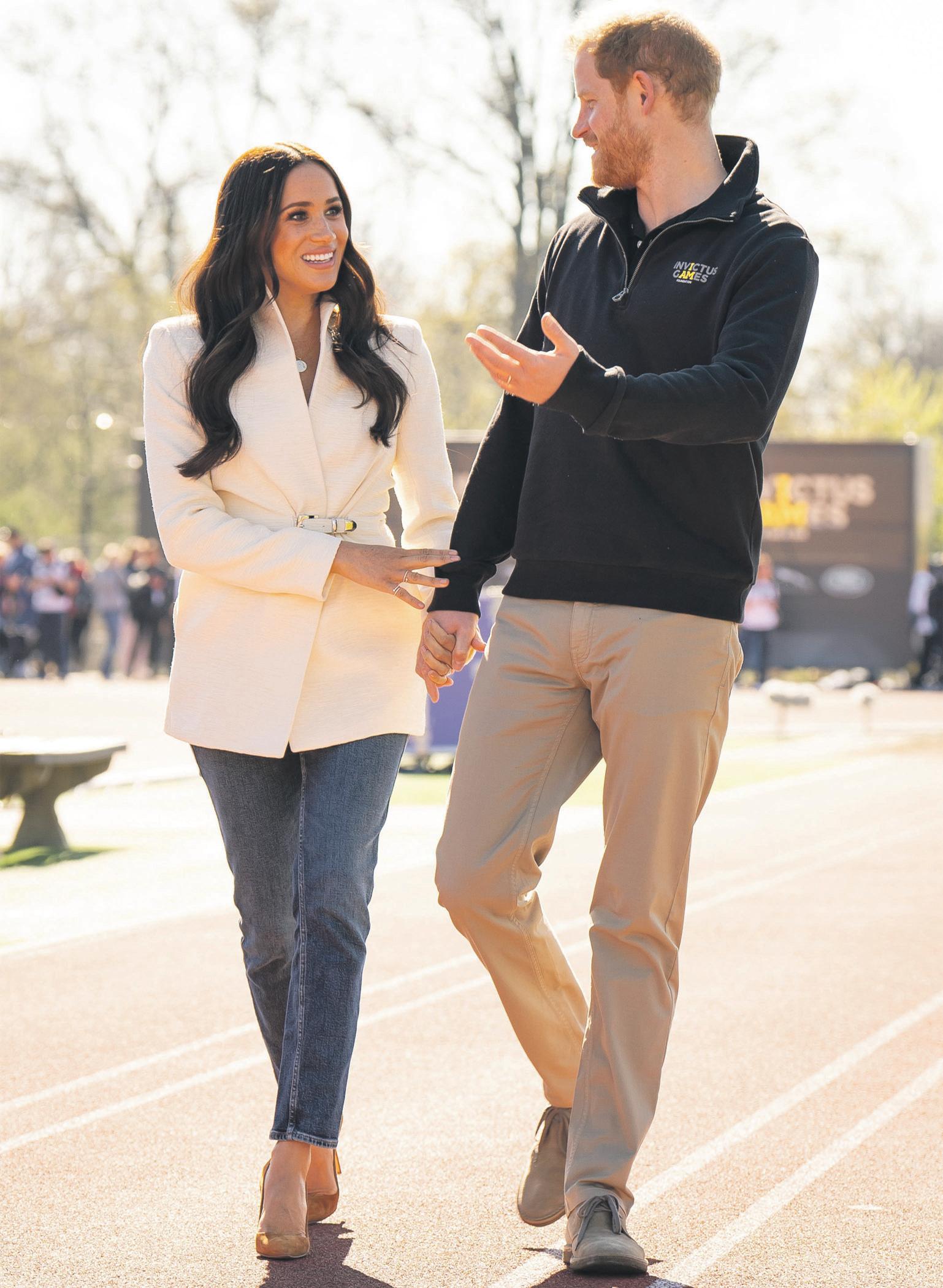 Sussexes eyed name change to Spencer in passport row