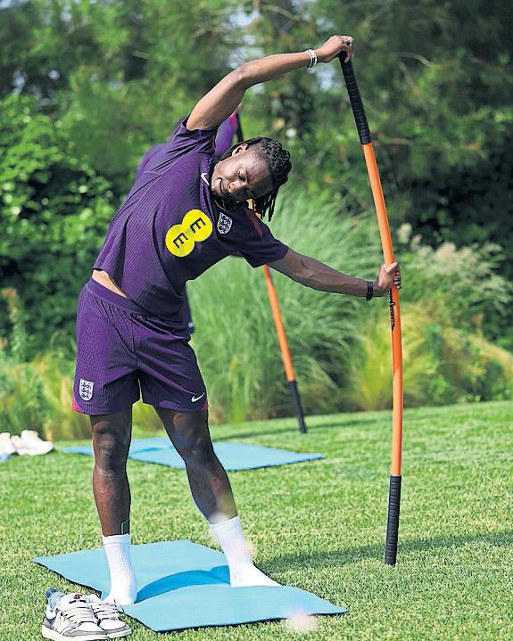 Eze gets on his bike as Tuchel's World Cup preparations heat up