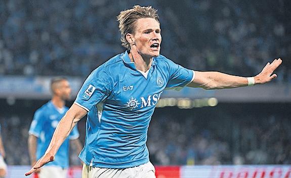 Robertson hails McTominay for proving United wrong at Napoli