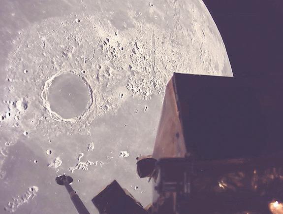Japanese mission to moon ends in apparent failure