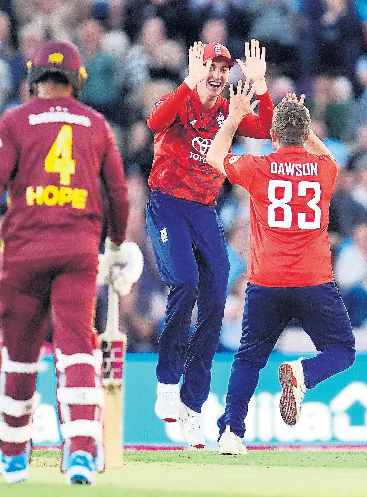 Duckett destroys West Indies' attack to earn England clean sweep