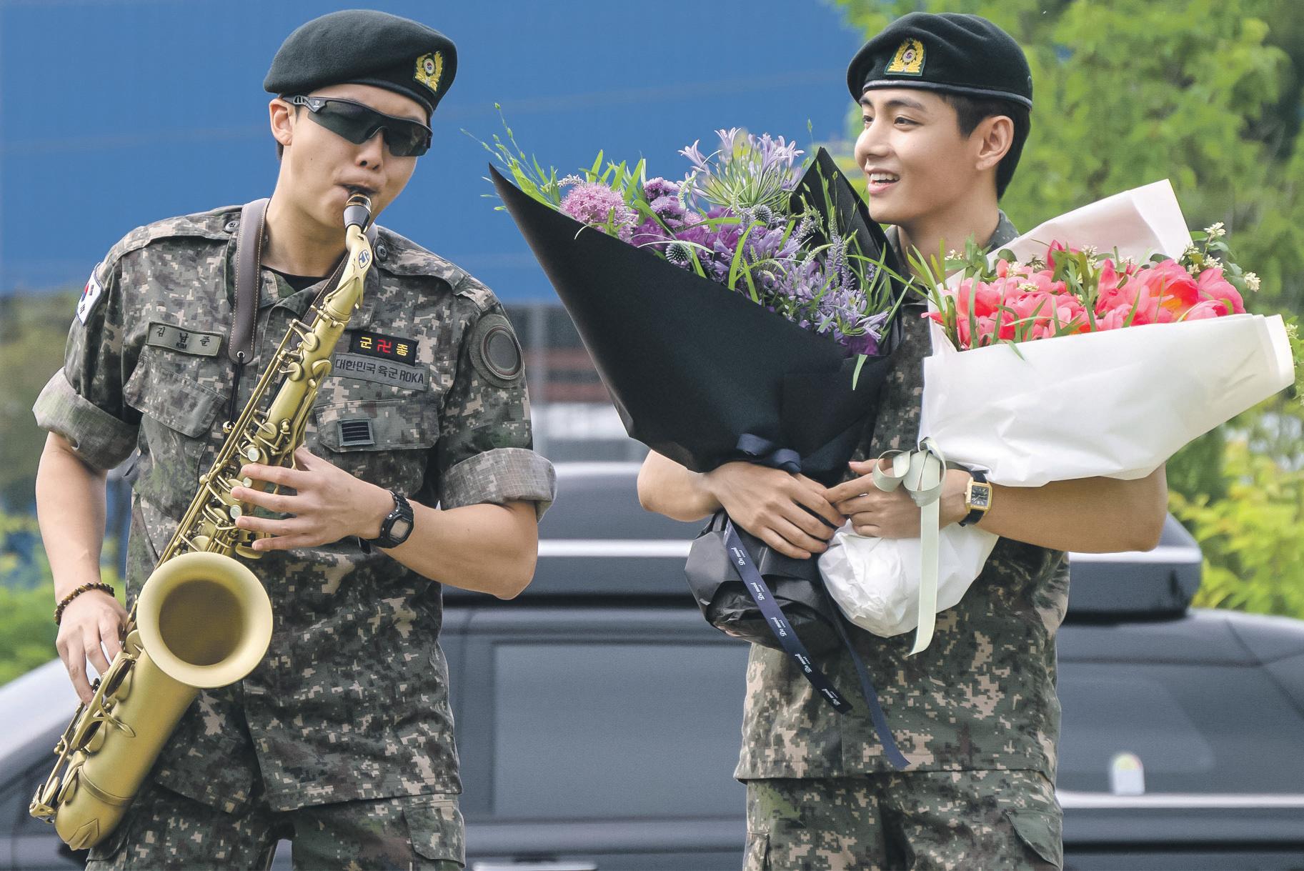 Marching orders: K-pop superstars finish national service terms