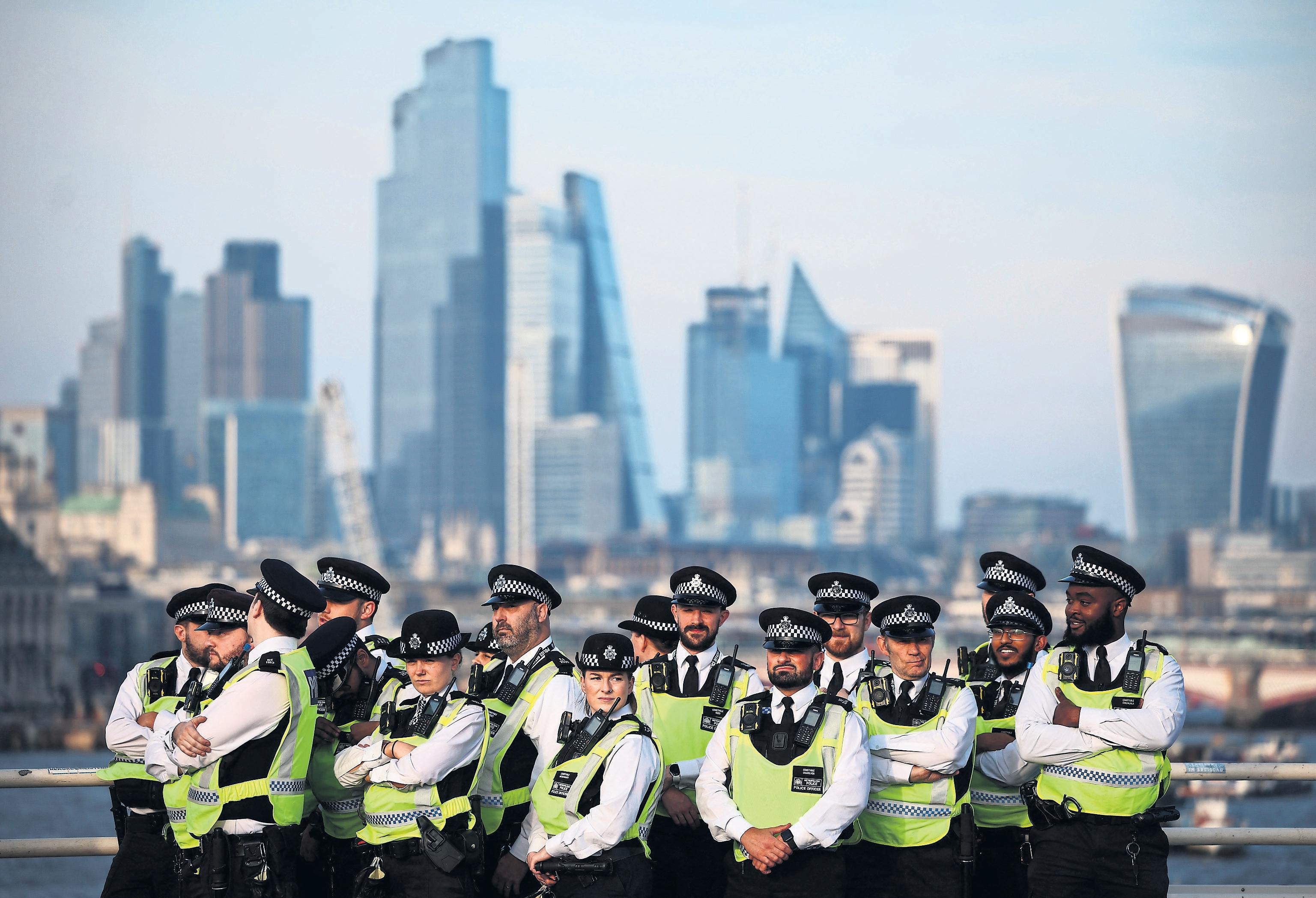 Police forces will struggle to fund 13,000 recruits, top officers warn