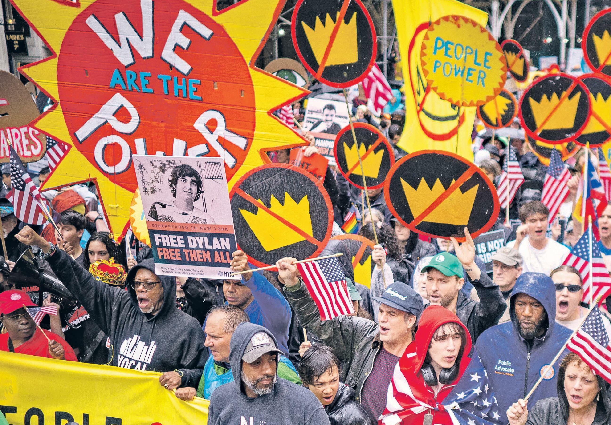 'No Kings' Millions across US demonstrate against Trump