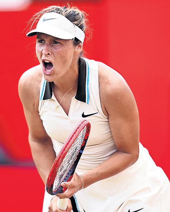 Maria beats Anisimova at age 37 for fairytale victory