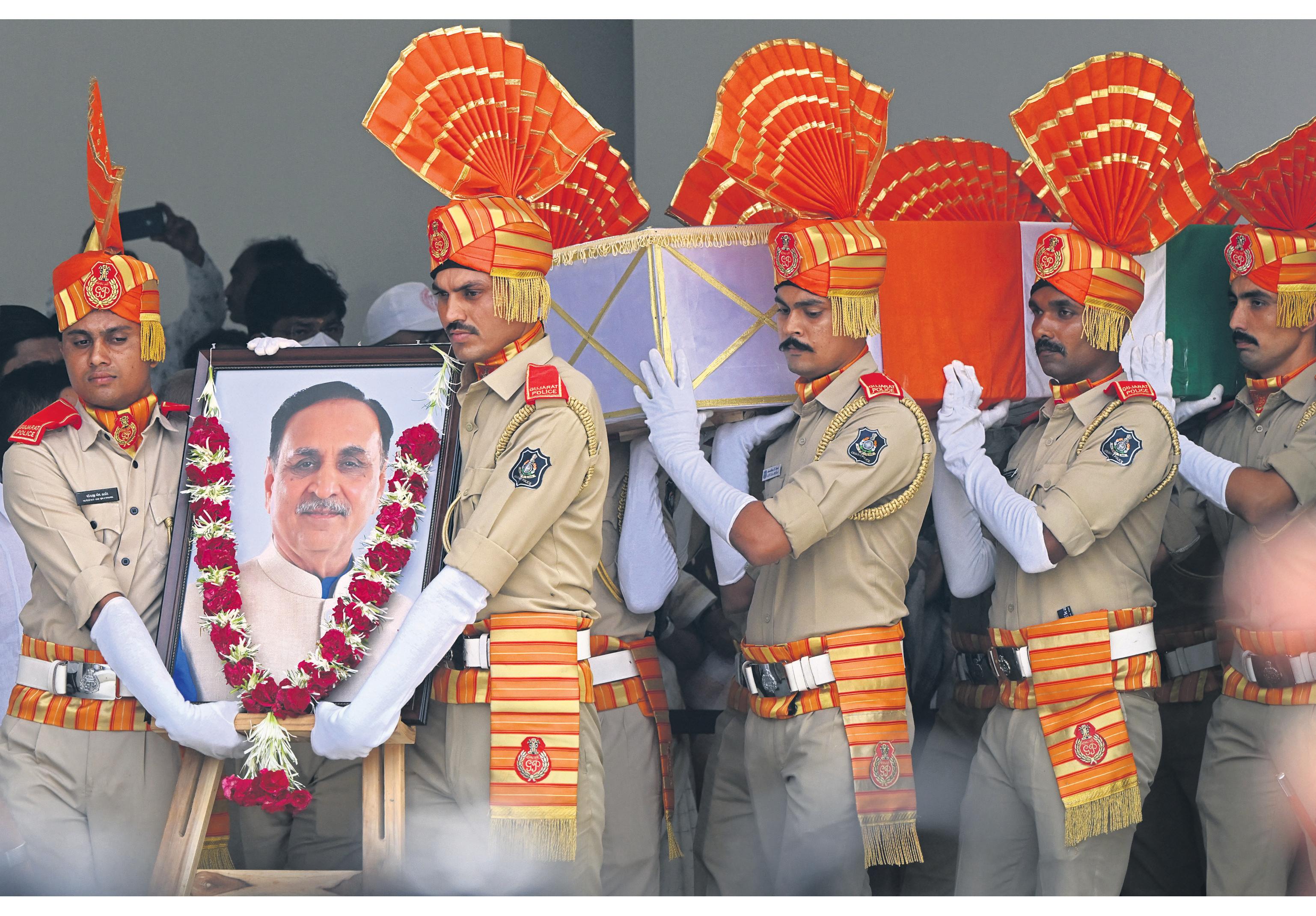 Investigators to study pilots' last words for clues after recorder found