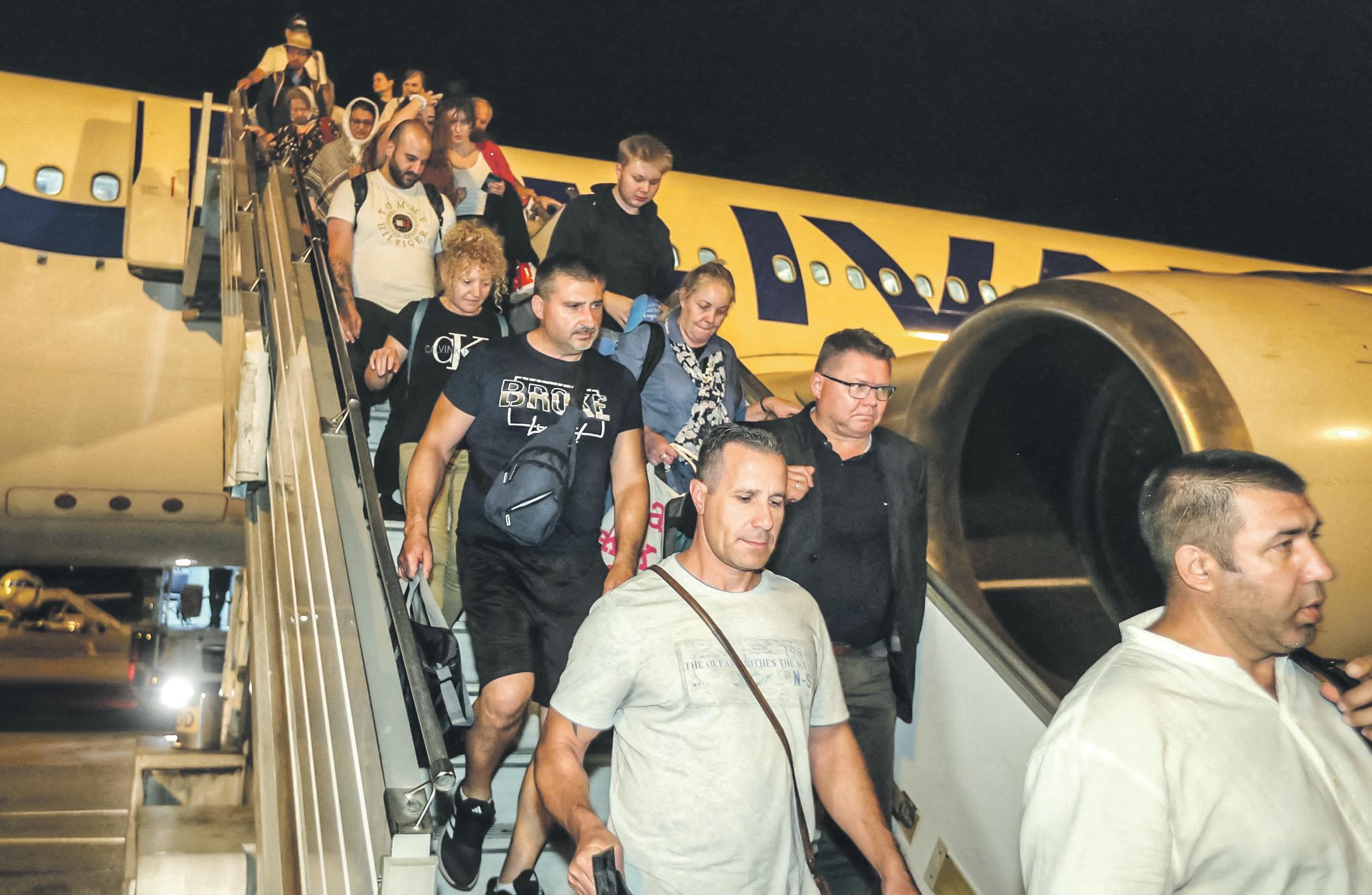 Israel Families of Diplomatic Staff Flown Home While Other Britons Advised to Stay