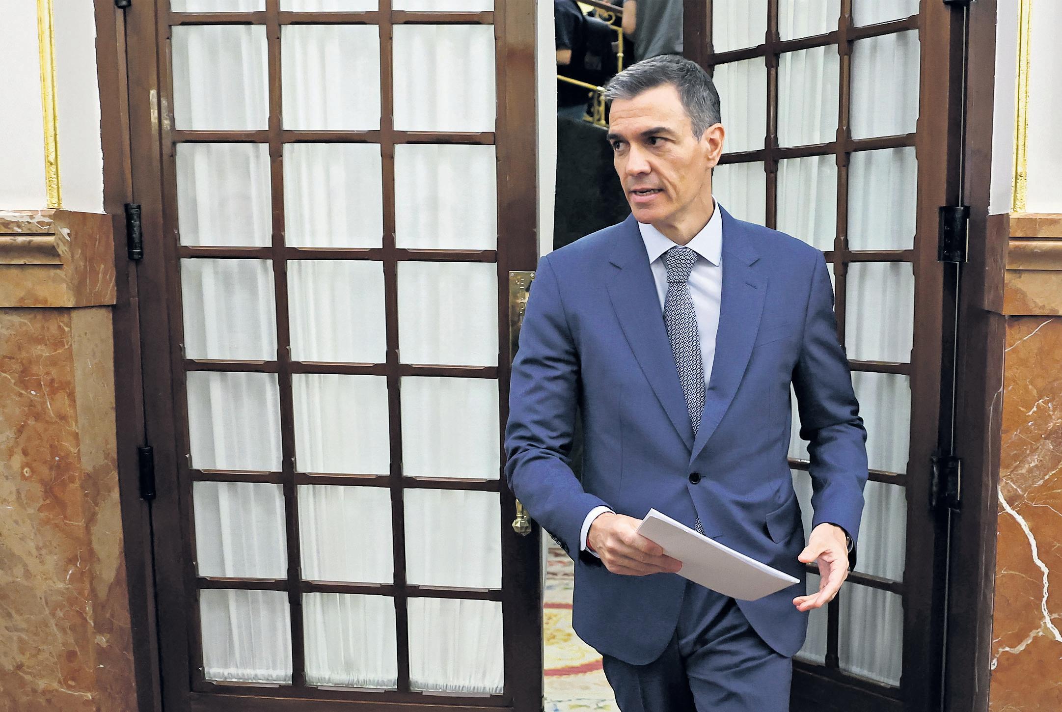 Pedro Sánchez Spain's anti-corruption PM now finds party mired in scandal