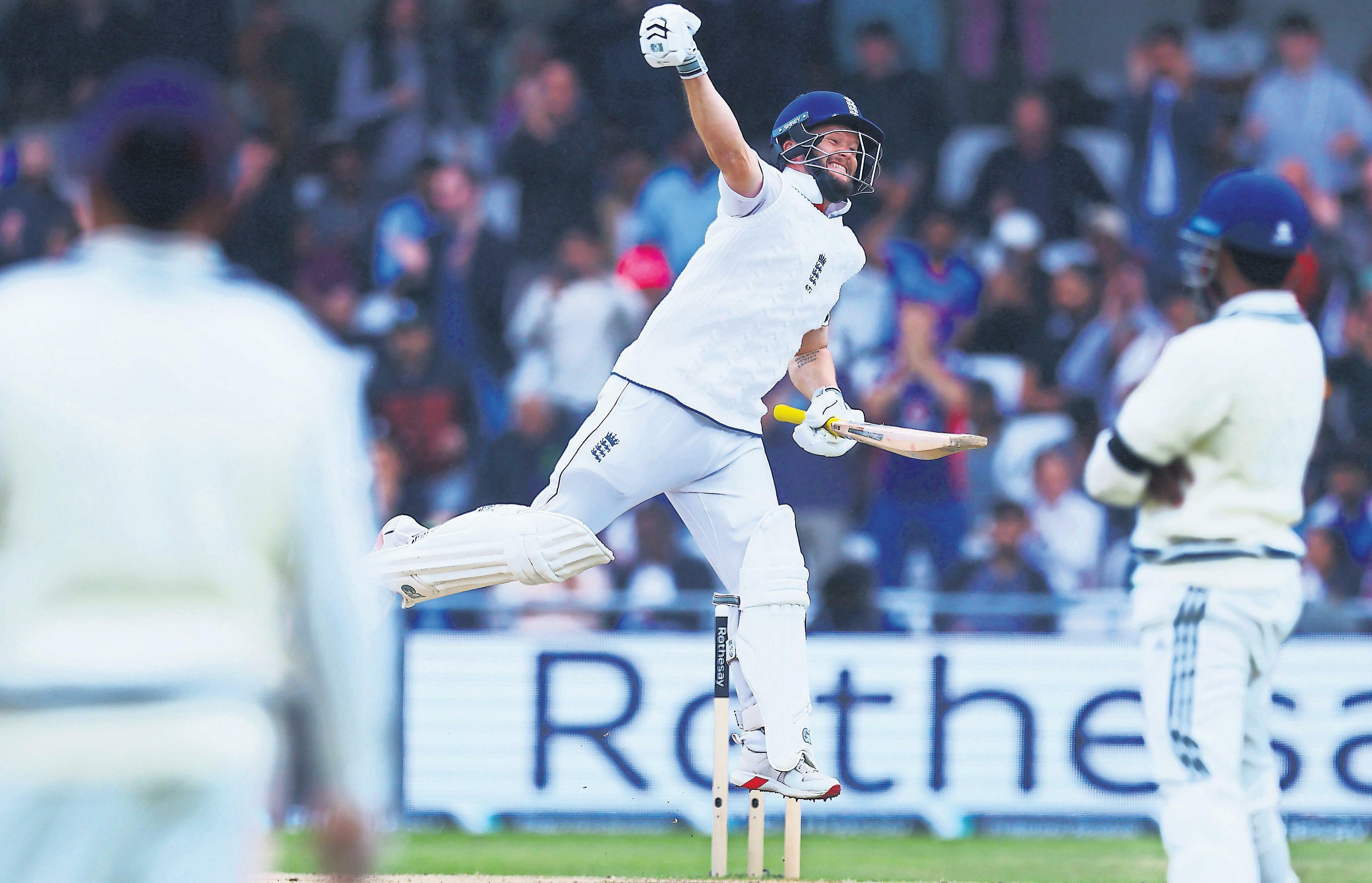 Sublime Duckett leads way for historic England win