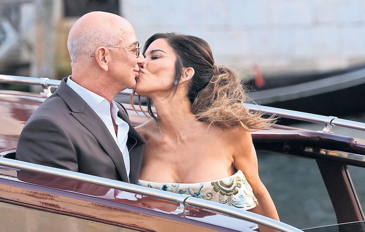 Rich and famous decamp to Venice for £40m Bezos nuptials
