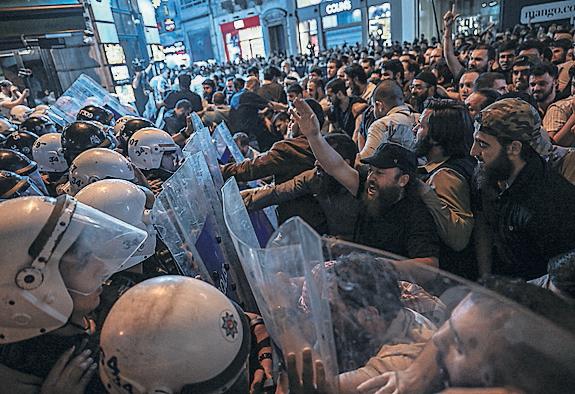 Depiction of prophets in cartoon 'a hate crime', says Turkish leader