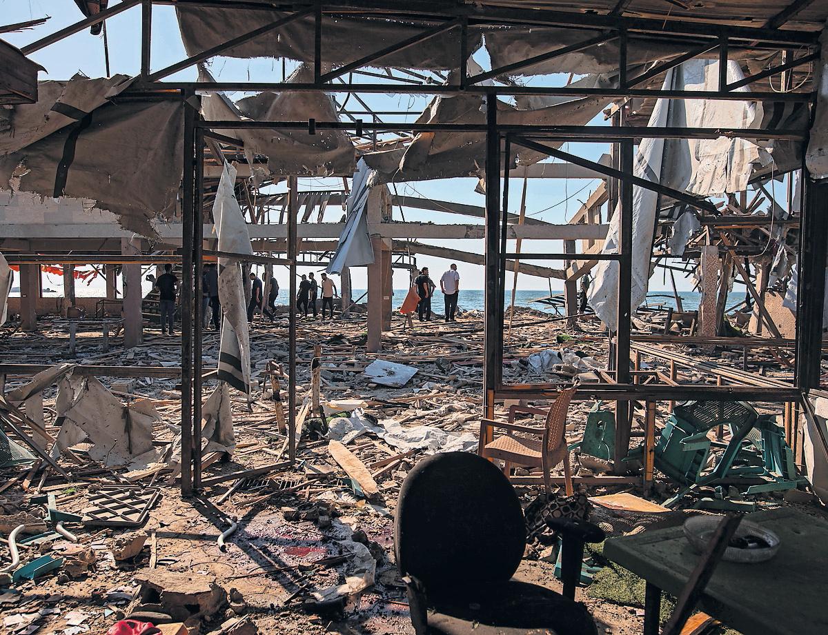 Cafe bomb may be IDF war crime, say experts