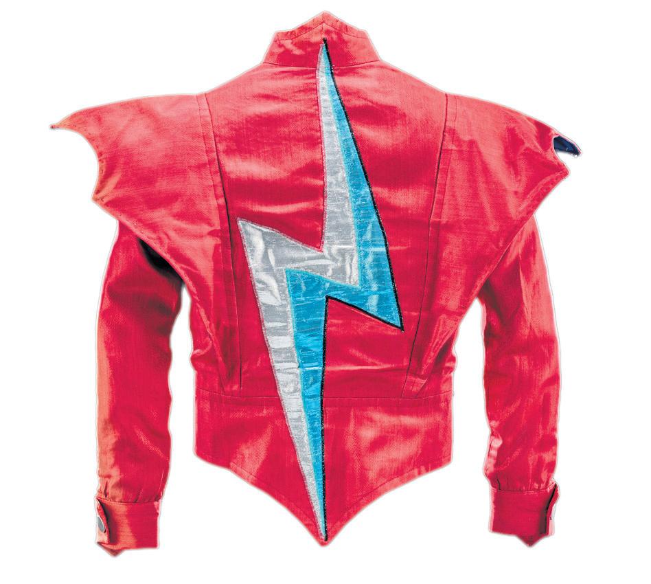 V&A offers fans chance to get closer to Bowie with 90,000 objects from his life
