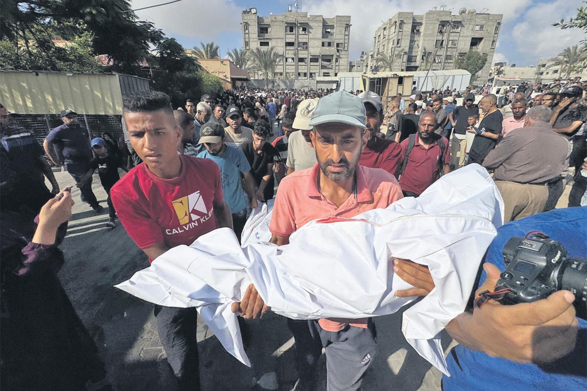 Hamas 'is ready to agree ceasefire' if it would lead to permanent end of war