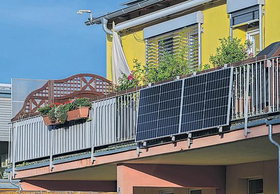 'Balcony solar' DIY panels could be coming to Britain