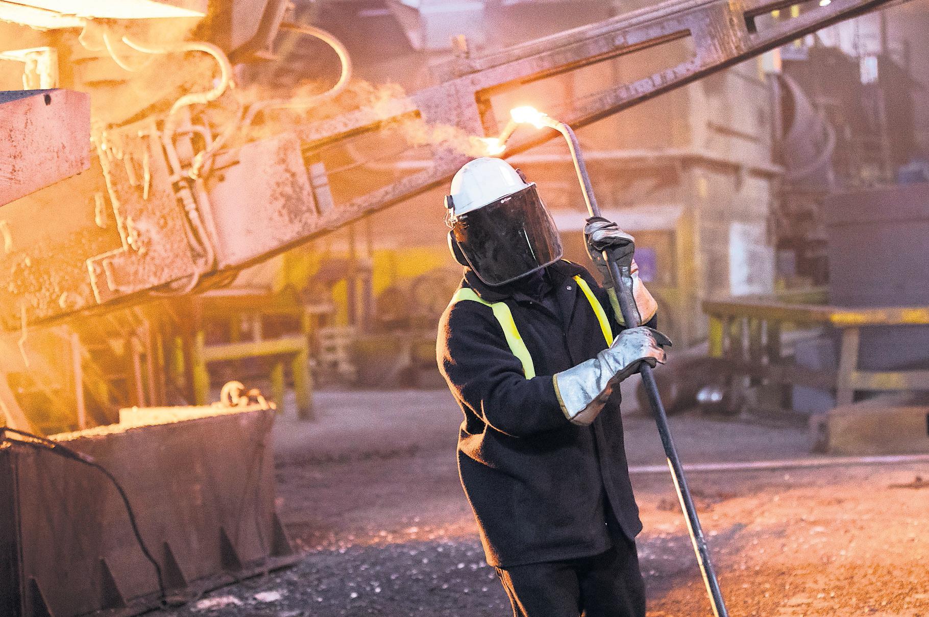 Ministers consider saving second UK steel firm if Liberty group collapses