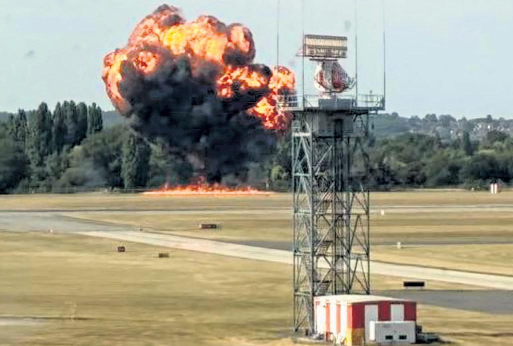 Plane crashes moments after take off from Southend airport