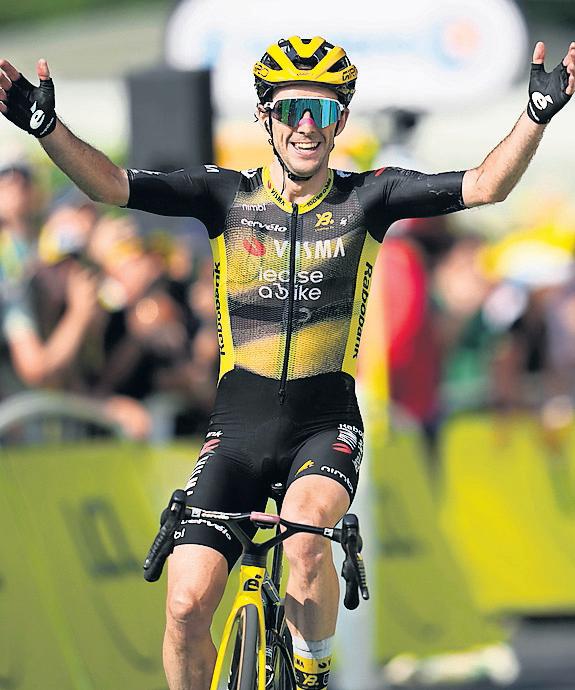 Healy basks in his first yellow as Yates storms Stage 10