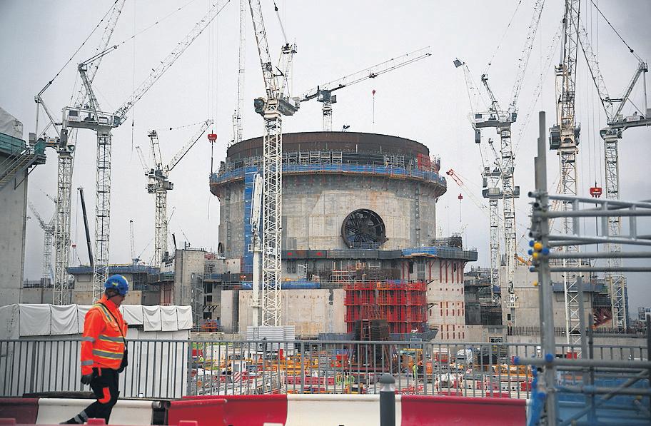 Hinkley Point C workers stage unofficial strike