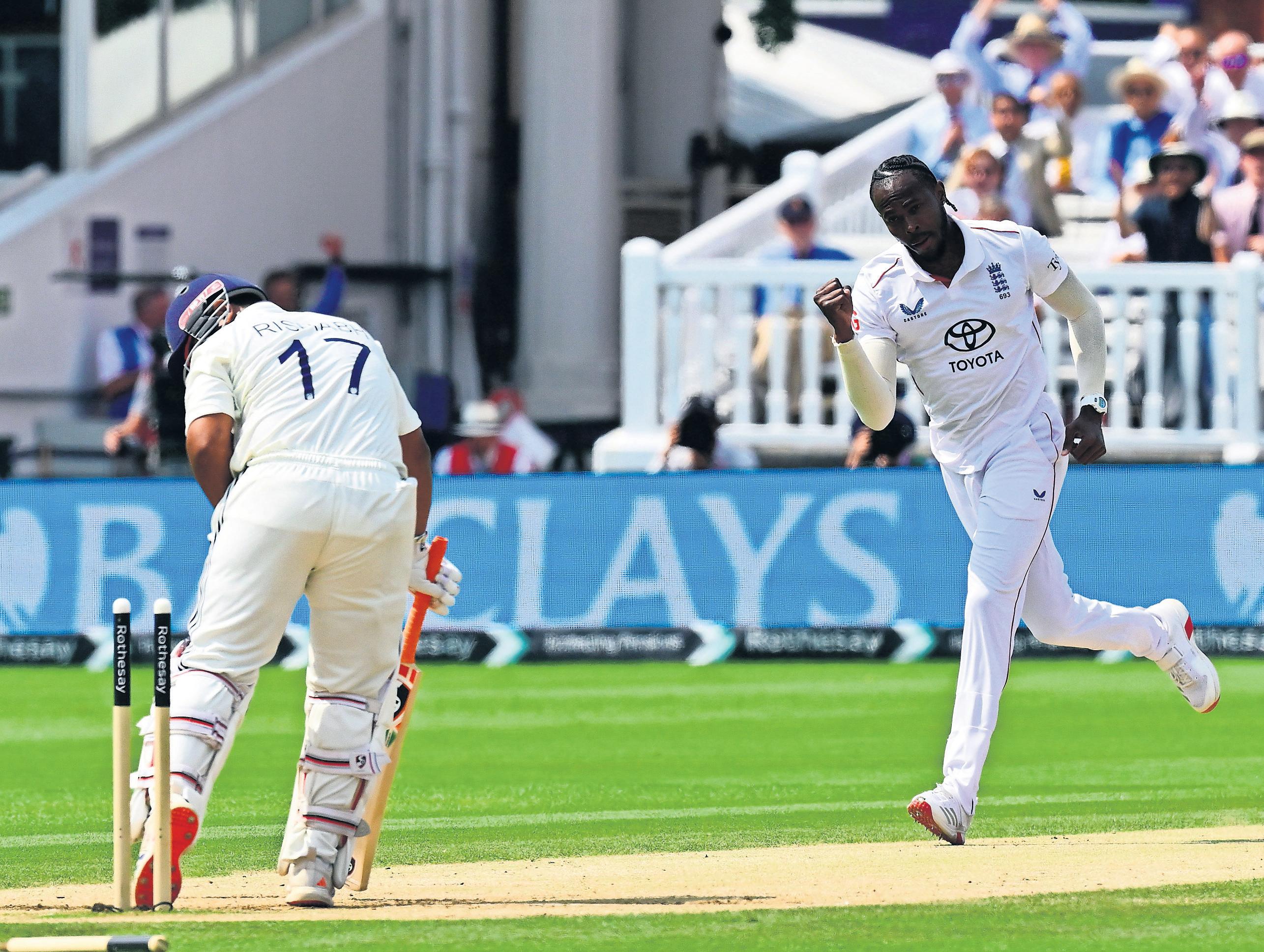 Electric Archer lights up England to justify return